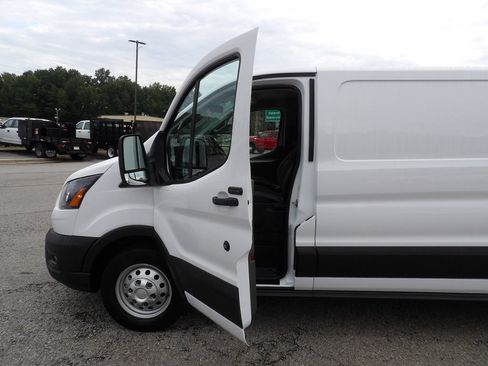 Used 2023 Ford Transit 350 Low Roof AWD image 13