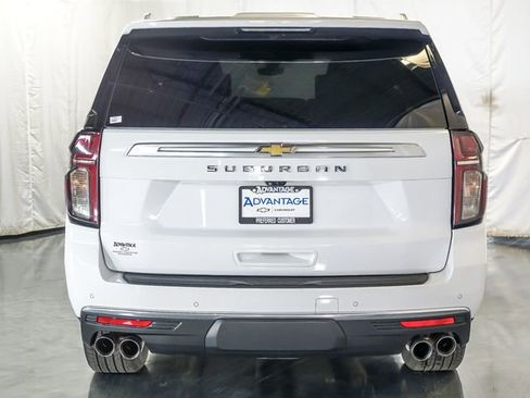 Certified 2022 Chevrolet Suburban High Country w/ Premium Package AWD/4WD image 8