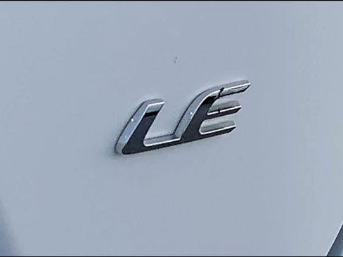 Used 2024 Toyota Corolla LE FWD image 9