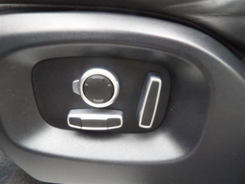 Used 2016 Land Rover Range Rover Sport HSE image 28