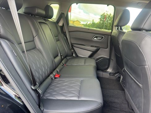 Used 2023 Nissan Rogue Platinum w/ Platinum Premium Package AWD/4WD image 15