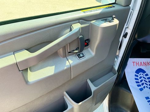 Used 2024 Chevrolet Express 2500 w/ Driver Convenience Package RWD image 16