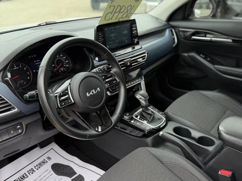 Used 2023 Kia Seltos S image 10
