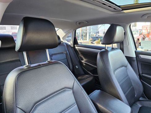 Used 2019 Volkswagen Passat 2.0T Wolfsburg w/ Wheels & Sunroof Package image 27