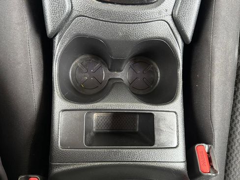 Used 2020 Nissan Rogue Sport S image 26