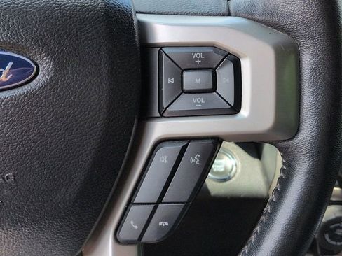 Used 2020 Ford F150 Lariat w/ Equipment Group 502A Luxury AWD/4WD image 34