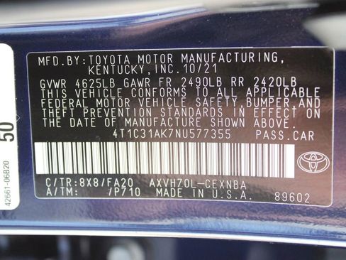 Used 2022 Toyota Camry LE image 31