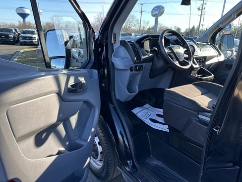 Used 2016 Ford Transit 250 148 Medium Roof image 14