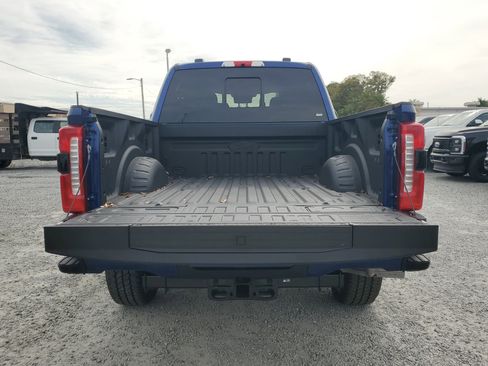 New 2026 Ford F250 Lariat w/ Black Appearance Package AWD/4WD image 10