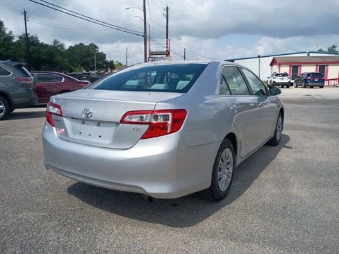 Used 2014 Toyota Camry LE w/ Fleet Convenience Package FWD image 5