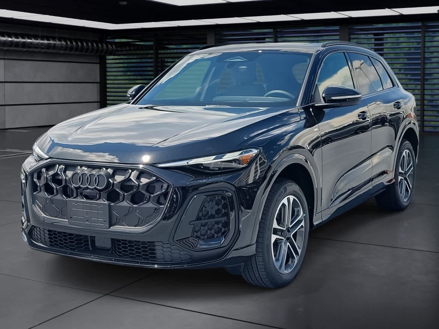 New 2026 Audi Q5 2.0T AWD/4WD image 1