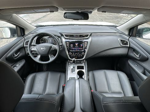 Certified 2024 Nissan Murano SV w/ SV Midnight Edition Package image 27