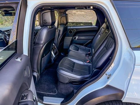 Used 2019 Land Rover Range Rover Sport HSE image 9
