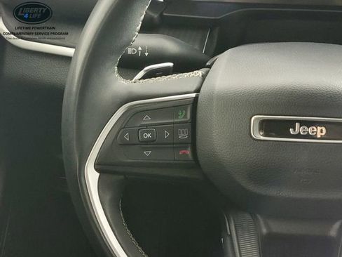 Used 2023 Jeep Grand Cherokee L Altitude image 29