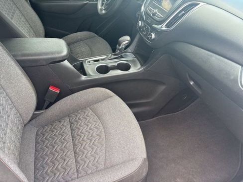 Used 2023 Chevrolet Equinox LT image 38