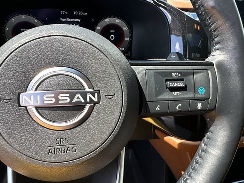 Used 2023 Nissan Pathfinder Platinum AWD/4WD image 27