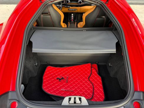 Used 2018 Ferrari 812 Superfast image 25