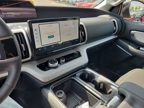 New 2026 Ford Expedition Active image 22