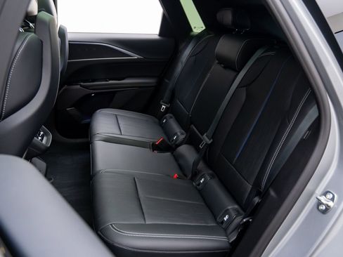 New 2026 Cadillac Lyriq Luxury image 17