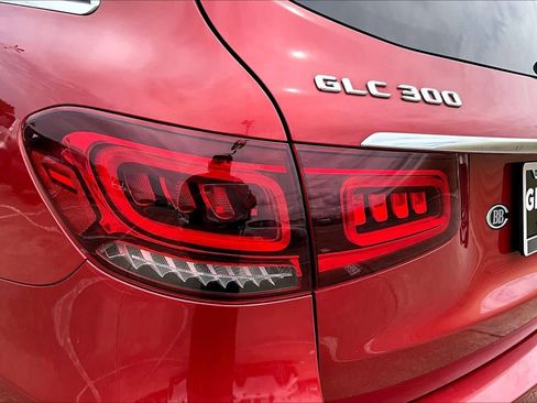 Used 2022 Mercedes-Benz GLC 300 image 26