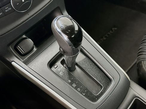 Used 2019 Nissan Sentra SV FWD image 25