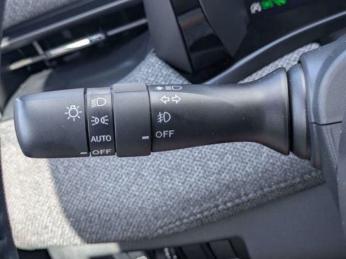 Used 2026 Subaru Outback Premium AWD/4WD image 29
