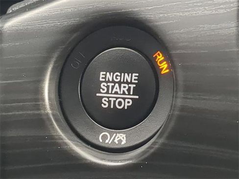 Certified 2020 Jeep Grand Cherokee Altitude image 36