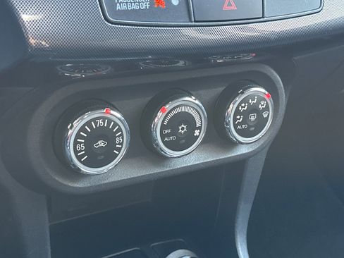 Used 2011 Mitsubishi Lancer Evolution GSR image 29