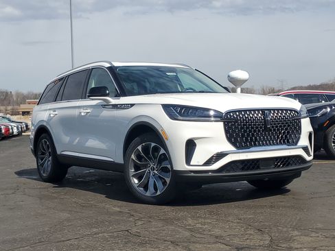 New 2026 Lincoln Aviator AWD image 1