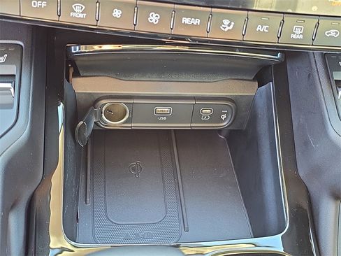 New 2025 Kia Telluride S image 29