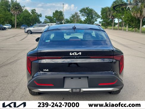 New 2026 Kia K4 FWD image 5