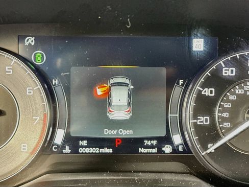 Used 2025 Acura RDX SH-AWD image 12