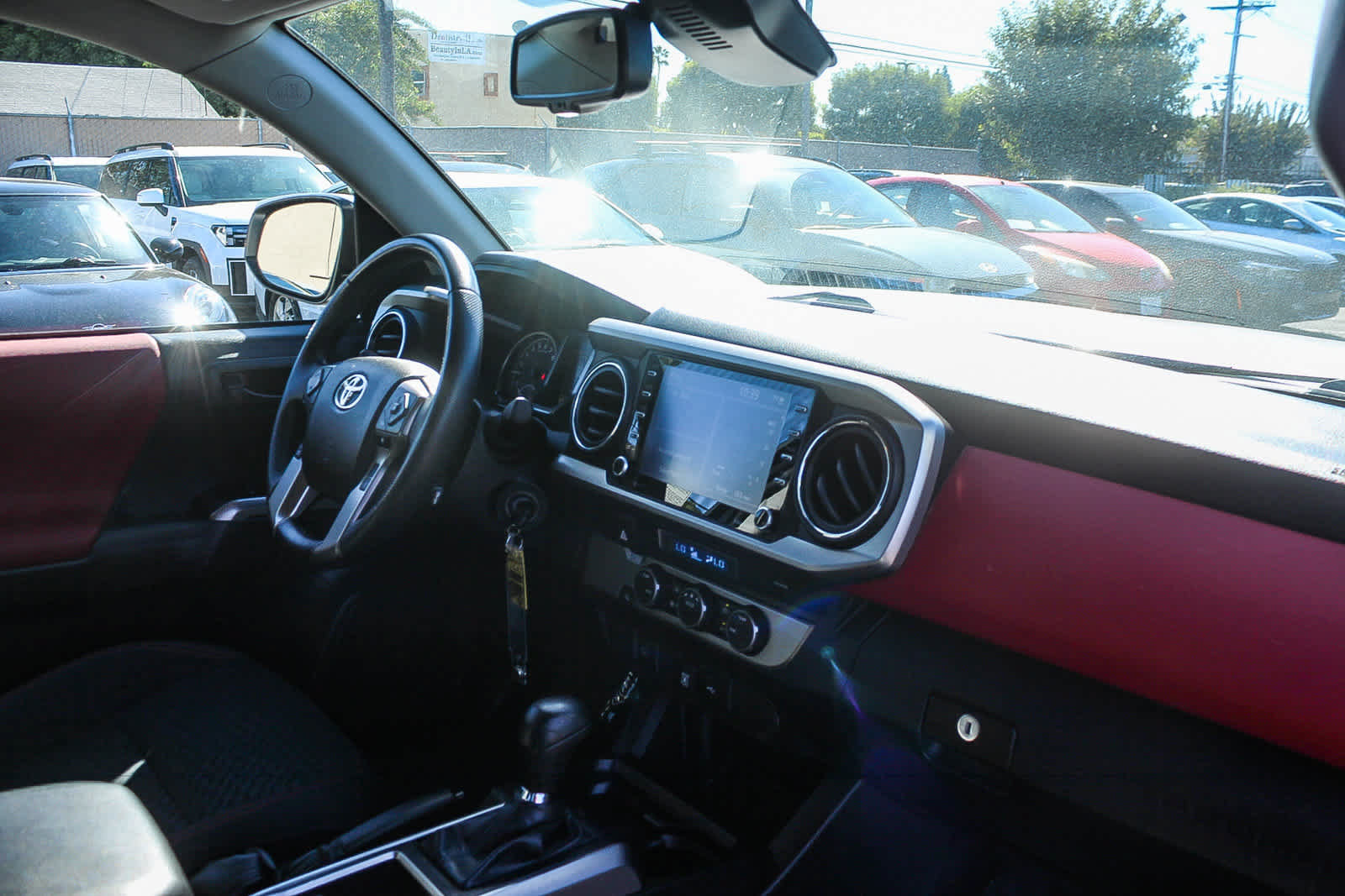 Used 2022 Toyota Tacoma SR5 RWD image 21