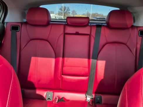 Used 2019 Alfa Romeo Stelvio w/ Nero Edizione image 32