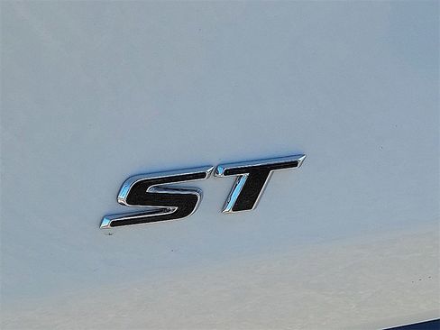 New 2026 Buick Encore GX Sport Touring w/ Comfort Package image 9