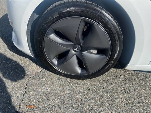 Used 2019 Tesla Model 3 Long Range image 3