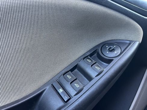Used 2012 Ford Focus SE image 18
