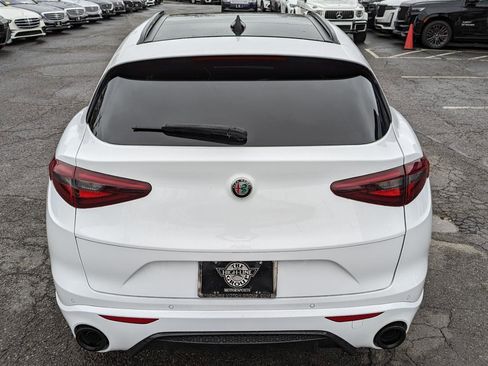 Used 2022 Alfa Romeo Stelvio Veloce AWD/4WD image 8