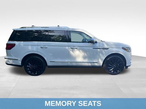 Used 2020 Lincoln Navigator Black Label w/ Cargo Convenience Package AWD/4WD image 9