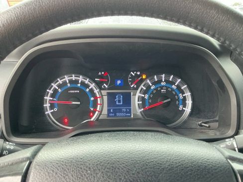 Used 2019 Toyota 4Runner TRD Off-Road Premium AWD/4WD image 19