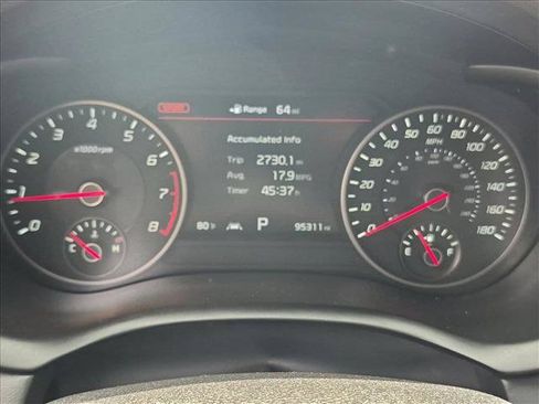 Used 2018 Kia Stinger GT1 RWD image 11