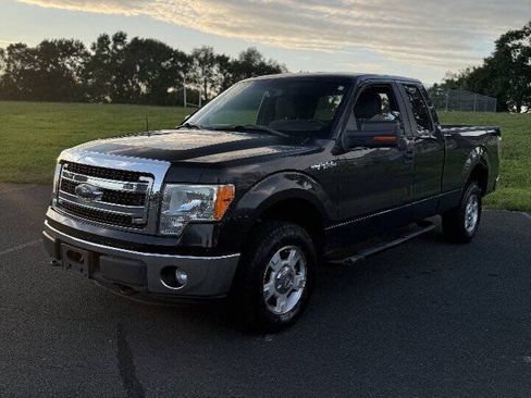Used 2013 Ford F150 XLT w/ Mid Equipment Group AWD/4WD image 3