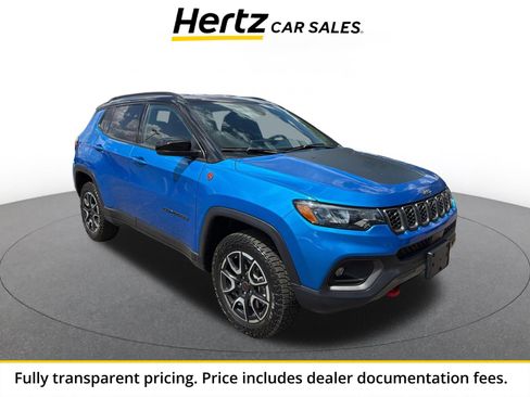 Used 2025 Jeep Compass Trailhawk AWD/4WD image 1