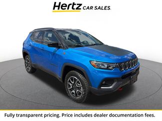Used 2025 Jeep Compass Trailhawk AWD/4WD video 1
