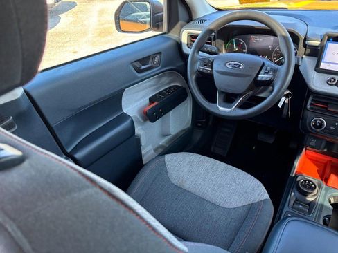 Used 2022 Ford Maverick XLT image 13