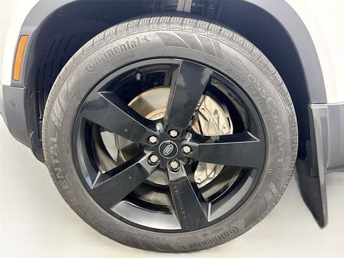Used 2023 Land Rover Defender 130 S AWD/4WD image 33