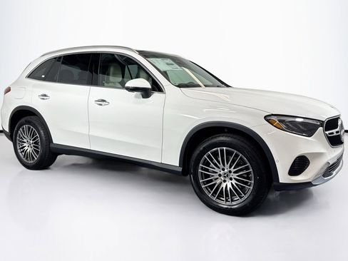 New 2026 Mercedes-Benz GLC 300 4MATIC image 3