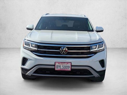 Used 2021 Volkswagen Atlas Cross Sport SEL w/ Luggage Net & Mats Package FWD image 2