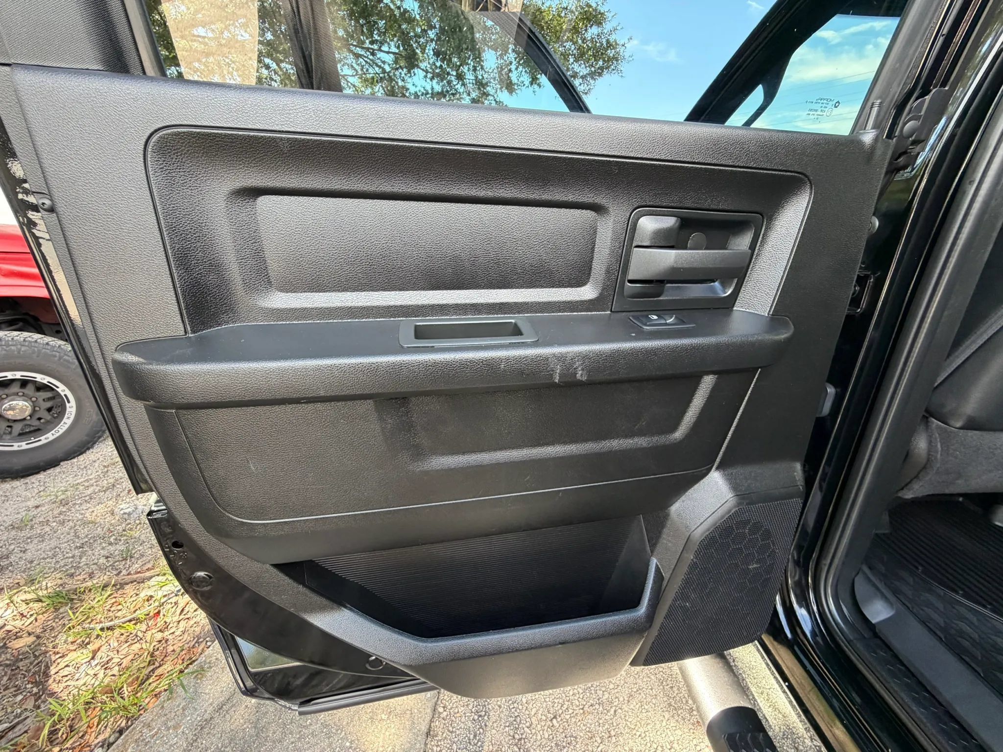 Used 2022 RAM 3500 Tradesman w/ Safety Group AWD/4WD image 30