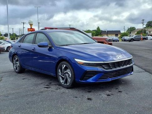New 2025 Hyundai Elantra Limited image 1
